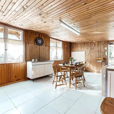 Stunning In La Bazouge-de-Chemere